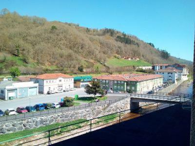Lupamar Cangas Centro Apartment Onís Екстериор снимка